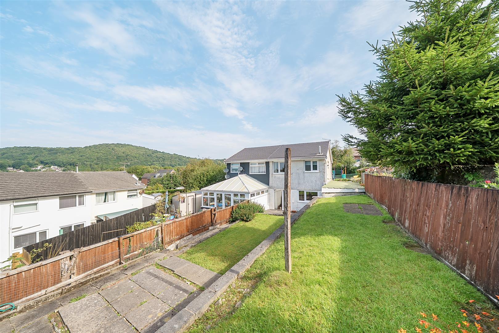 Bryn Morgrug, Pontardawe, Swansea, SA8 3DG